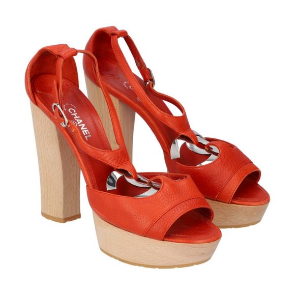 Chanel CC Logo T-Strap Platform Sandals - Picture 3 of 13